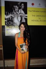 Malaika Arora Khan at wendell Rodericks book launch on 7th Aug 2012 (43).JPG